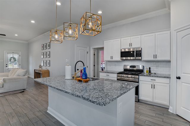 9526 Lucien Way, Shreveport, LA 71106