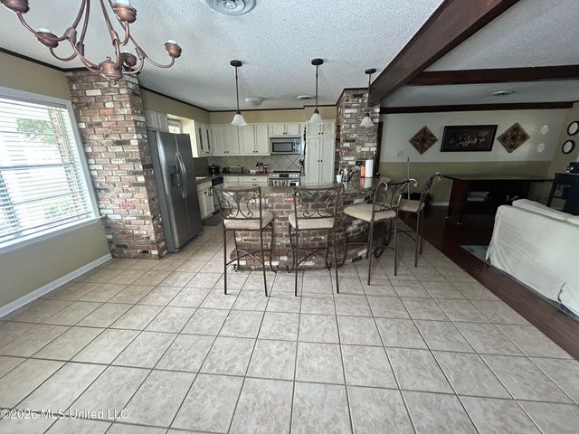 12704 Cambridge Boulevard, Ocean Springs, MS 39564