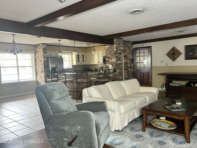 12704 Cambridge Boulevard, Ocean Springs, MS 39564