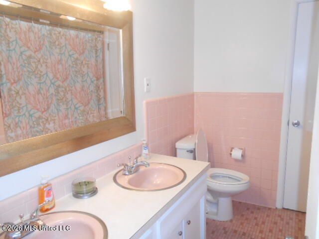 12704 Cambridge Boulevard, Ocean Springs, MS 39564