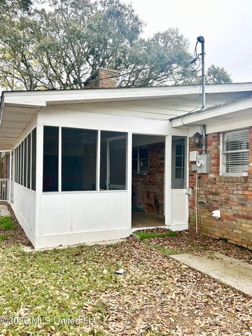 12704 Cambridge Boulevard, Ocean Springs, MS 39564