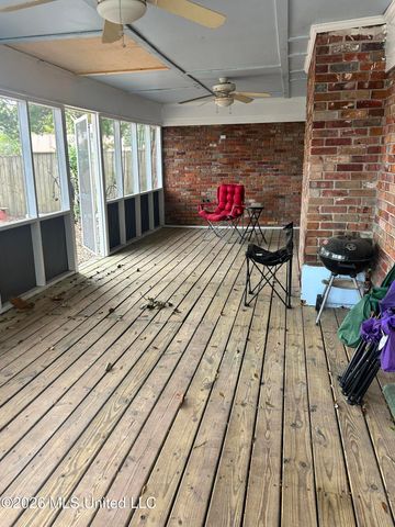 12704 Cambridge Boulevard, Ocean Springs, MS 39564