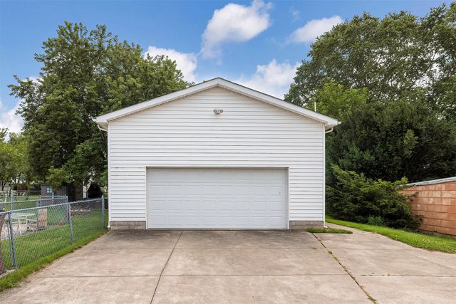 447 E 33RD Street, Erie, PA 16504