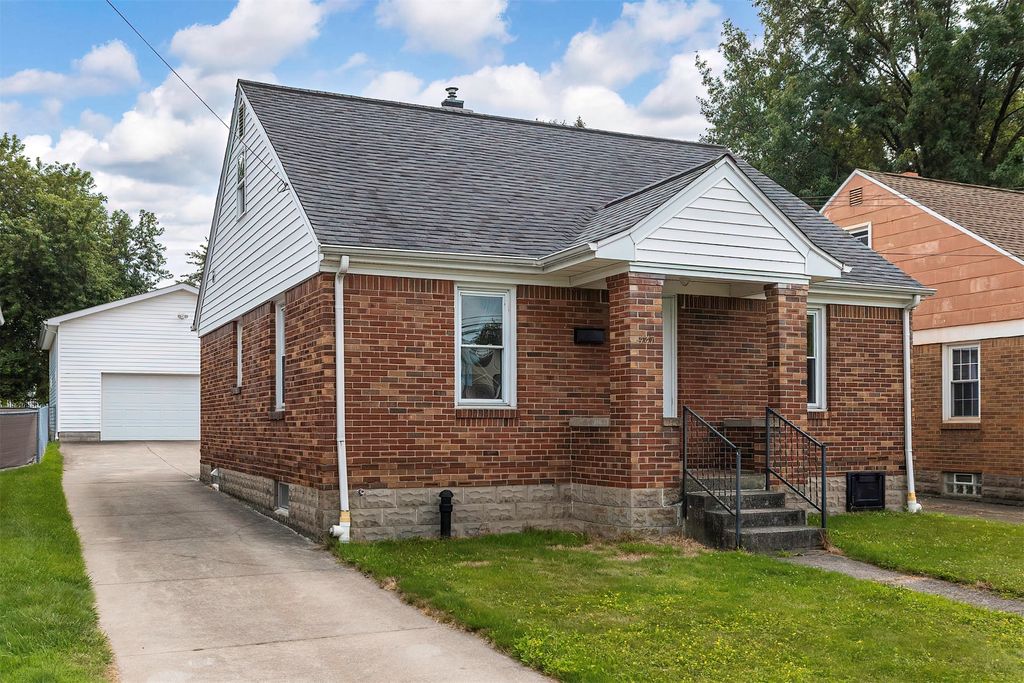 447 E 33RD Street, Erie, PA 16504