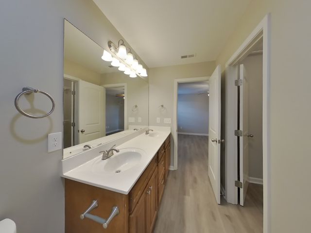 414 Niagra Ln, Murfreesboro, TN 37129