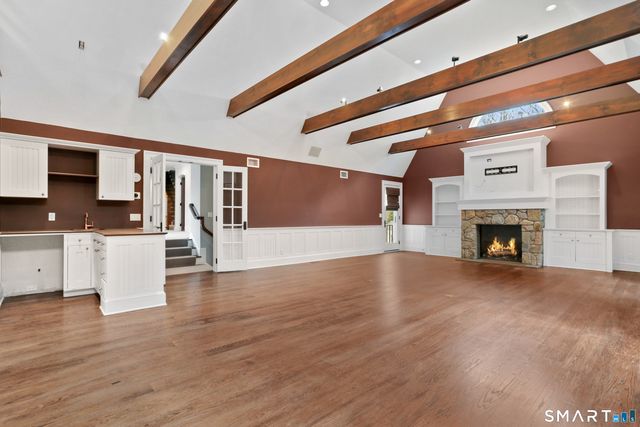 73 Lake Wind Road, New Canaan, CT 06840