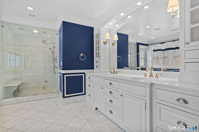 73 Lake Wind Road, New Canaan, CT 06840