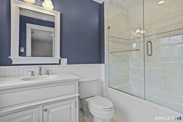 73 Lake Wind Road, New Canaan, CT 06840