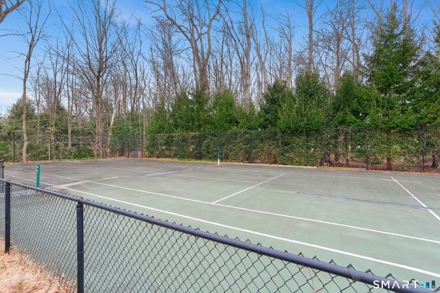 73 Lake Wind Road, New Canaan, CT 06840