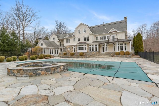 73 Lake Wind Road, New Canaan, CT 06840