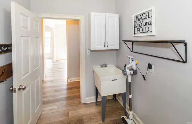 10210 Brook Meadow Drive, Evansville, IN 47711