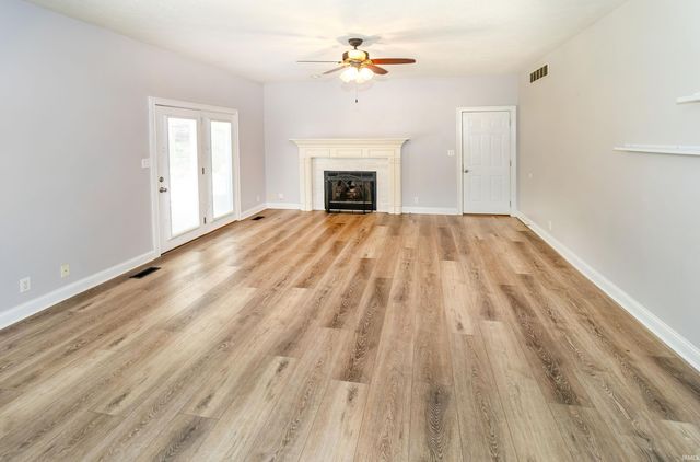 10210 Brook Meadow Drive, Evansville, IN 47711