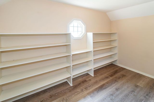 10210 Brook Meadow Drive, Evansville, IN 47711