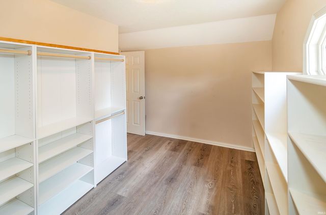 10210 Brook Meadow Drive, Evansville, IN 47711