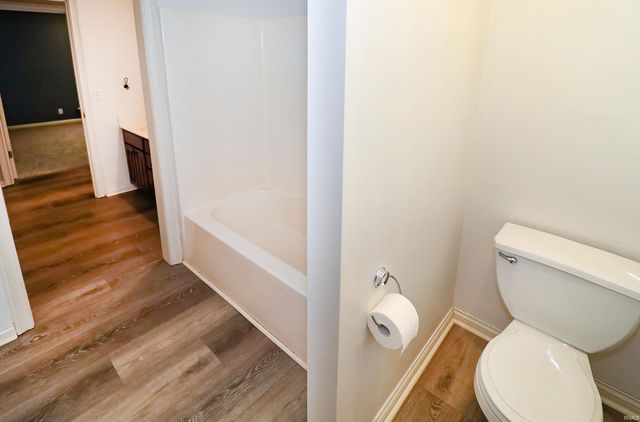 10210 Brook Meadow Drive, Evansville, IN 47711