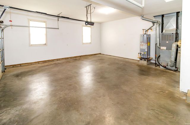 10210 Brook Meadow Drive, Evansville, IN 47711