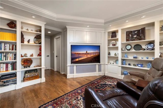 3871 Mistral Drive, Huntington Beach, CA 92649