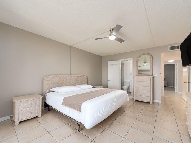 868 BAYWAY BOULEVARD 208, Clearwater, FL 33767