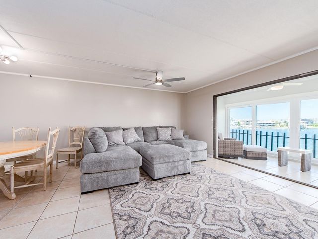 868 BAYWAY BOULEVARD 208, Clearwater, FL 33767