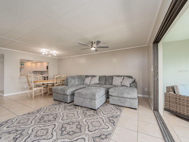868 BAYWAY BOULEVARD 208, Clearwater, FL 33767