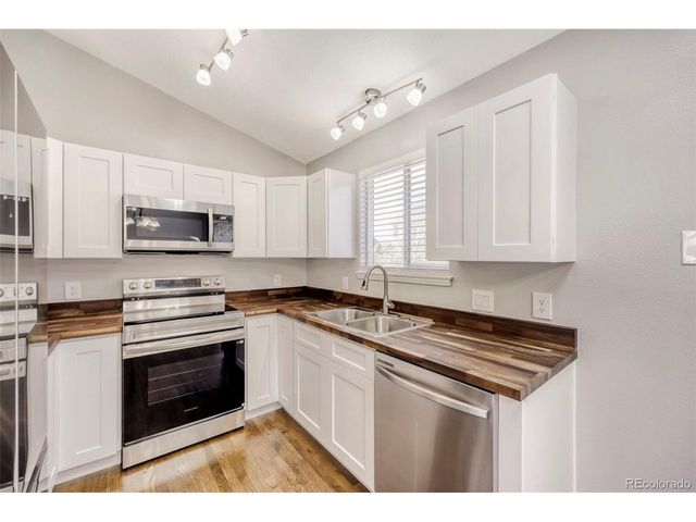 9885 Madison St, Thornton, CO 80229