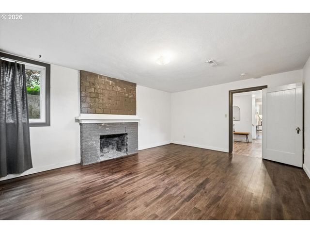 2706 Ne AINSWORTH St, Portland, OR 97211