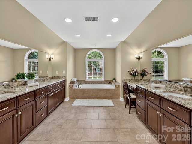 12824 Shamley Court, Huntersville, NC 28078