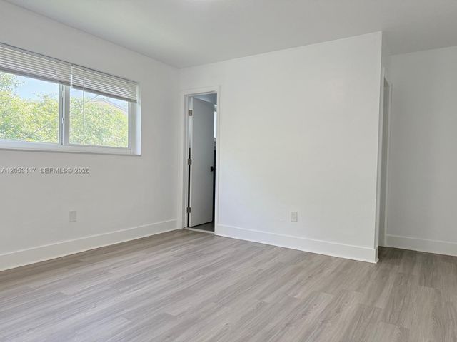520 SW 5th St 2, Hallandale Beach, FL 33009