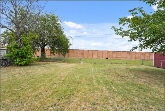 605 Neptune Drive, Denton, TX 76209