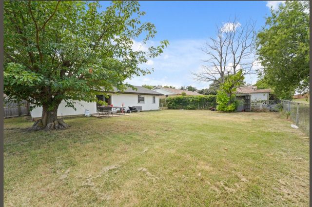 605 Neptune Drive, Denton, TX 76209