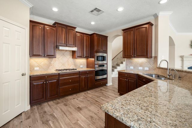 12404 Winebrook Drive, Pearland, TX 77584
