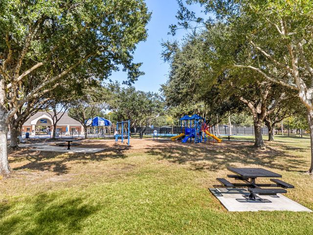 12404 Winebrook Drive, Pearland, TX 77584