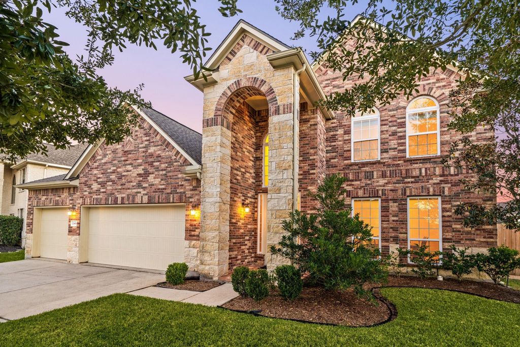 12404 Winebrook Drive, Pearland, TX 77584