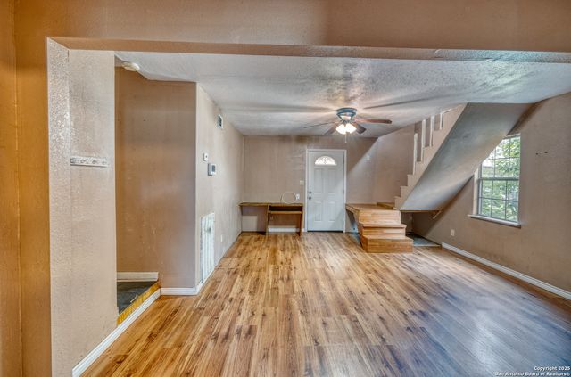 98 Guayacan, Carrizo Springs, TX 78834