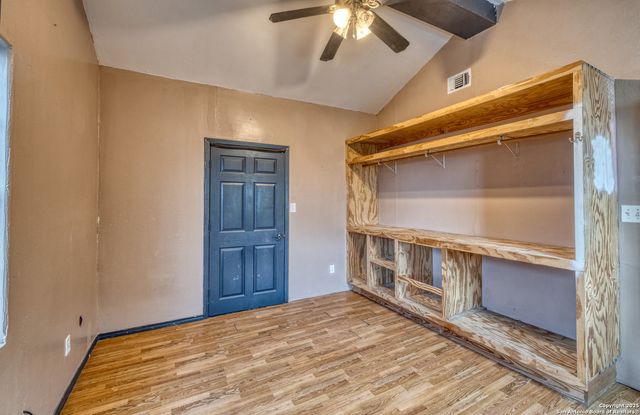 98 Guayacan, Carrizo Springs, TX 78834