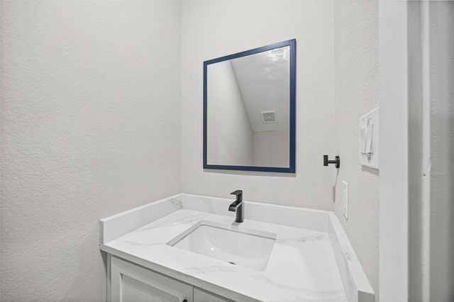 8203 Gladstone Street, Houston, TX 77051