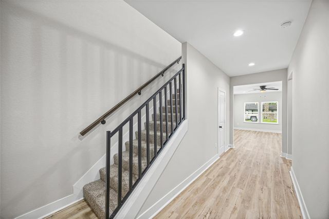 8203 Gladstone Street, Houston, TX 77051