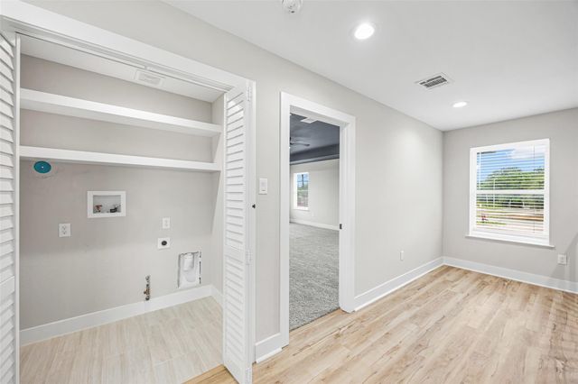 8203 Gladstone Street, Houston, TX 77051