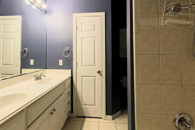 2405 SW 113th Terrace, Moore, OK 73170