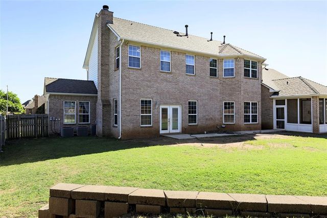 2405 SW 113th Terrace, Moore, OK 73170