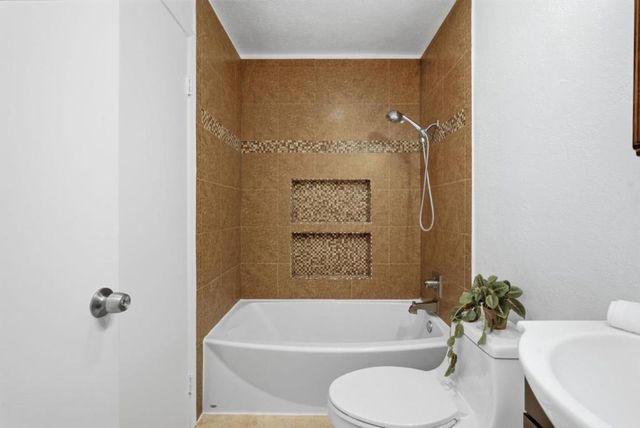 1992 Uphall Court, San Jose, CA 95121