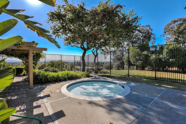 1992 Uphall Court, San Jose, CA 95121