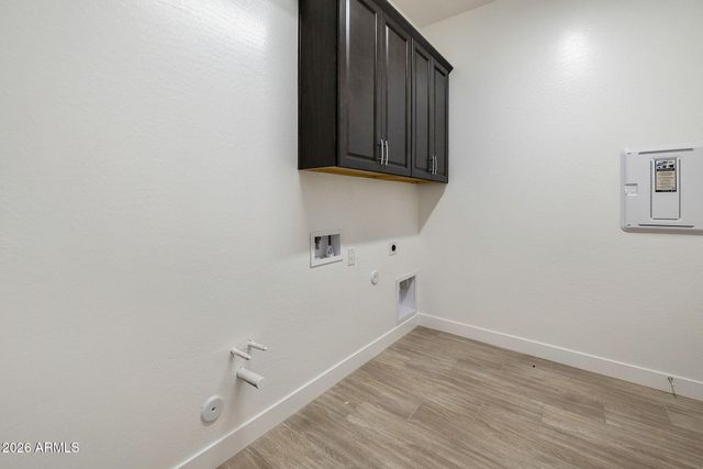 10131 S 51ST Lane, Laveen, AZ 85339