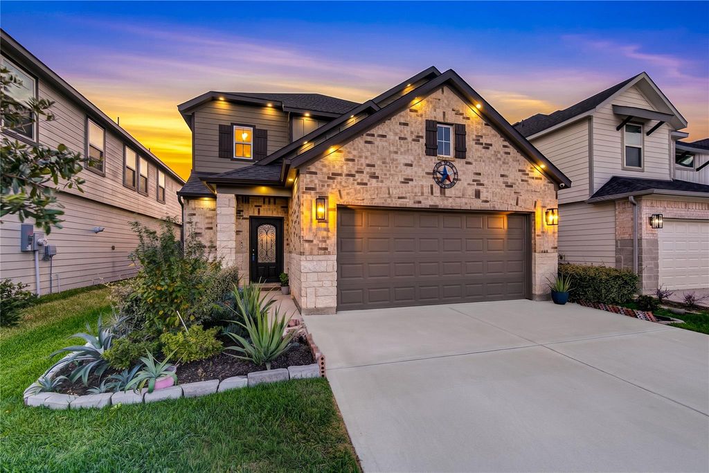 3819 Blue Grama Grass Drive, Houston, TX 77084