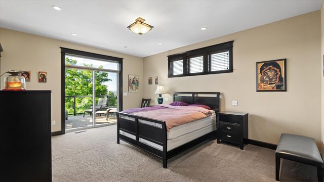 1829 W Pepper Ln, Spokane, WA 99218