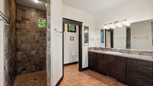 1829 W Pepper Ln, Spokane, WA 99218