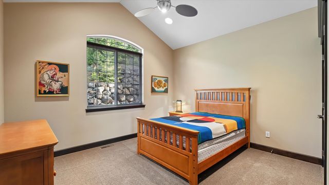 1829 W Pepper Ln, Spokane, WA 99218