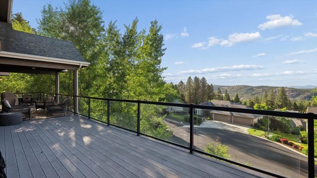 1829 W Pepper Ln, Spokane, WA 99218