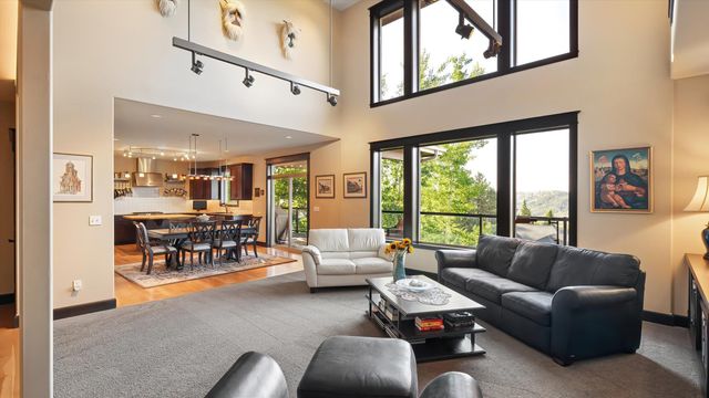 1829 W Pepper Ln, Spokane, WA 99218