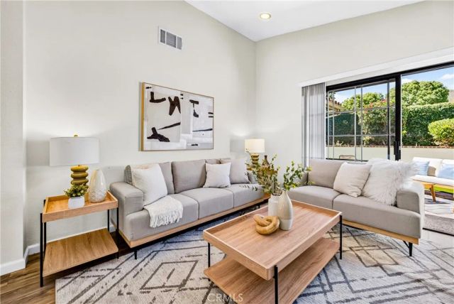 737 Congressional Road, Simi Valley, CA 93065